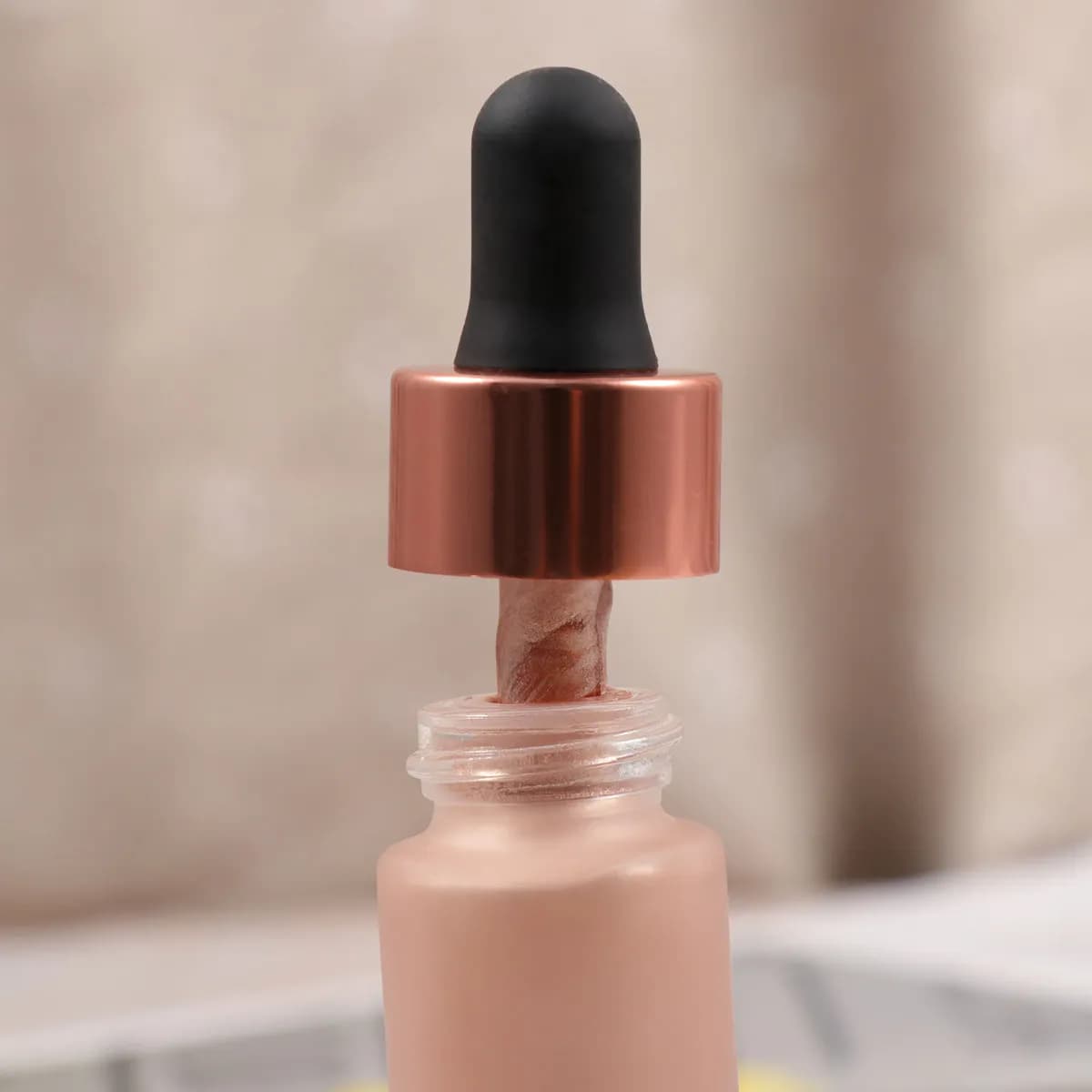 Illuminante liquido scintillante per discoteca, cosplay, trucco da palcoscenico, ombretto glitterato, eyeliner brillante