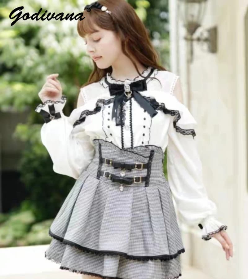 Camicia da miniera giapponese per donna Primavera Estate Carino dolce pizzo Camicetta sexy a maniche lunghe con spalle scoperte Lolita Blusa Feminina