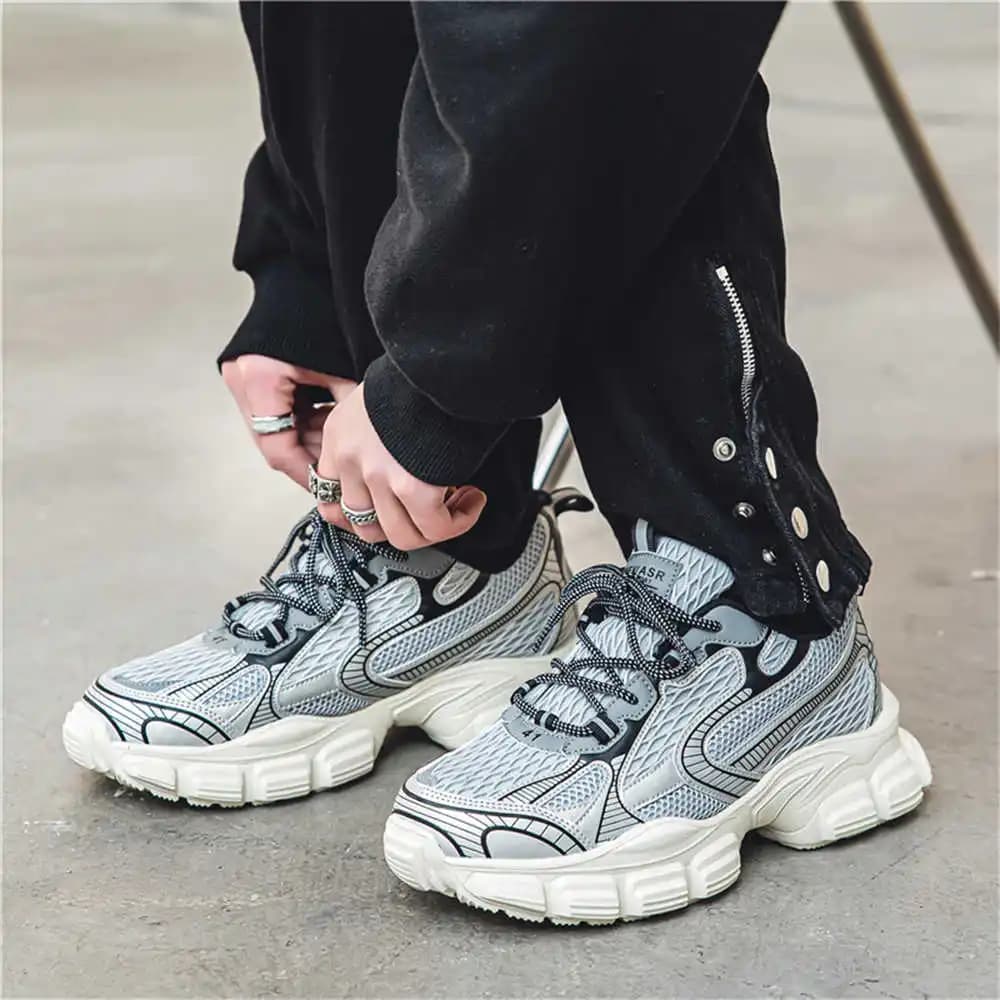 Autumn Breathable Skateboard for Teen Fabric Cute Gymnastics Shoes Men's Signed Sport Shoes to Play Trendy Products Hypebeast