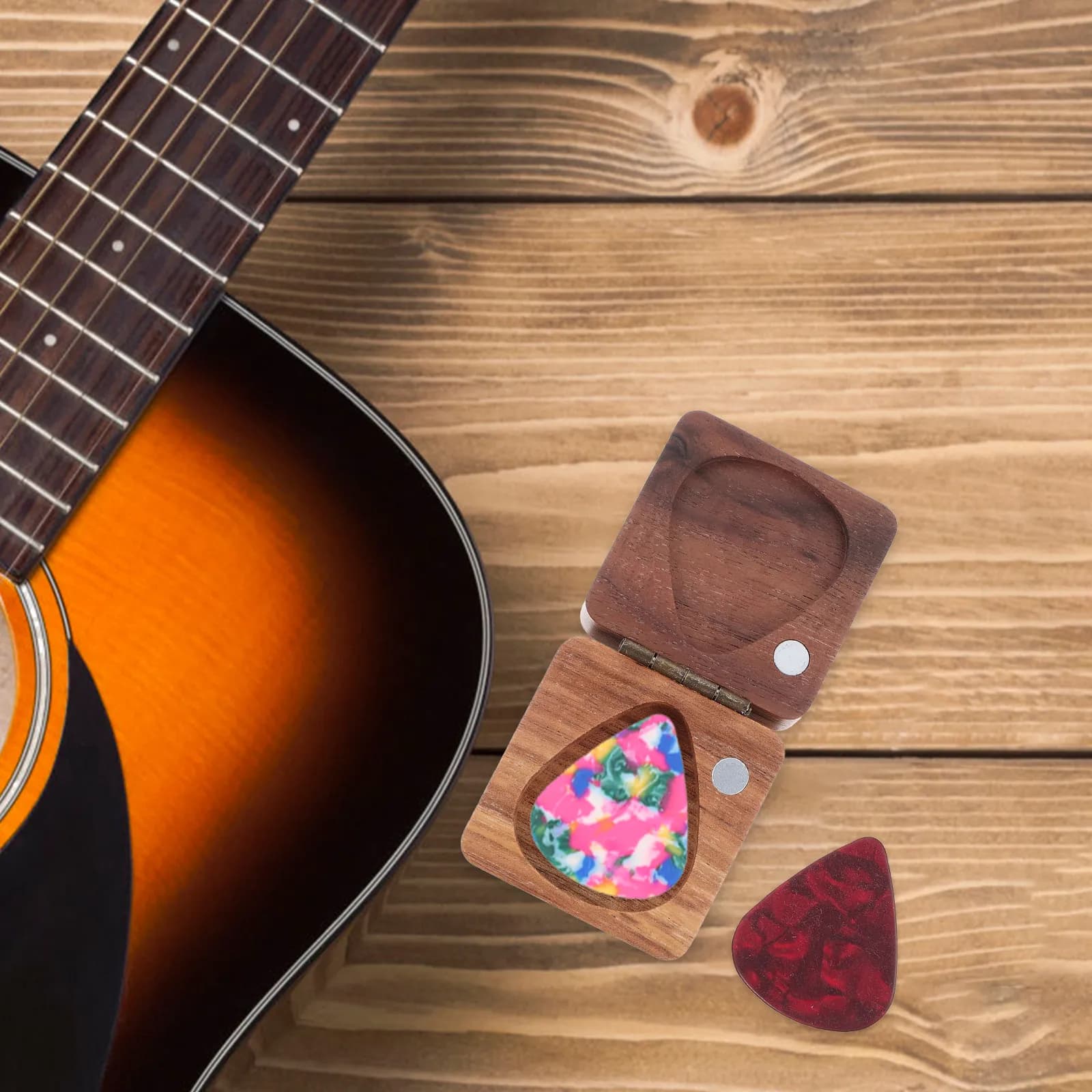 Custodia per plettri in legno elegante e lucida, scatola porta plettri per chitarra, ukulele, plettri per dita e pollice, protezione portatile e compatta