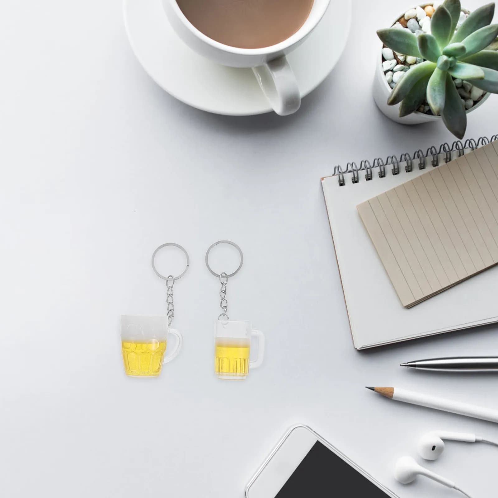 10 Pezzi Portachiavi a Forma di Boccale di Birra, Mini Ciondolo a Forma di Boccale per Chiavi Auto, Borsa, Zaino, Accessori per Artigianato, Ornamenti Originali a Tema Alcol