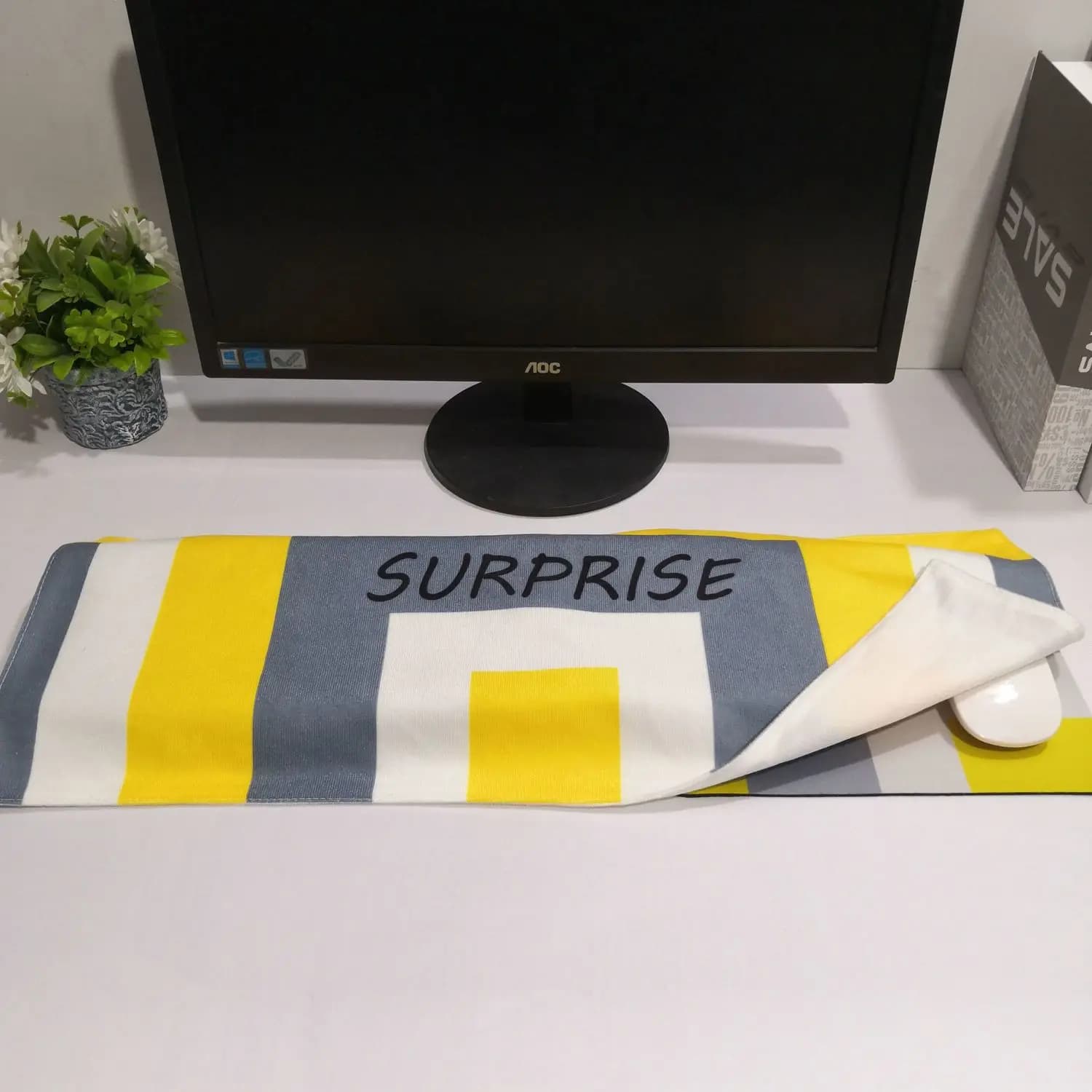 Copertura antipolvere per tastiera meccanica per computer desktop, stile pastorale, panno per copertura tastiera, panno antipolvere per tastiera in peluche di tipo universale