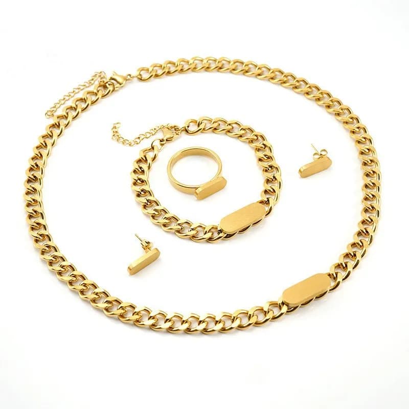 Set di Gioielli in Acciaio Inossidabile: Collana Cubana, Bracciale e Orecchini, Gioielli Versatili Dorati alla Moda per Donne