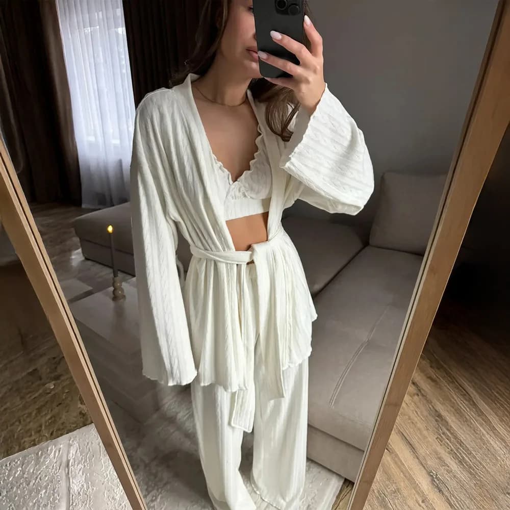 Sweet Skin Friendly Knitted Pajamas Set 3Pcs Autumn and Winter Women's Chic Soft Warm Antibacterial Camisole Cardigan Pants Set