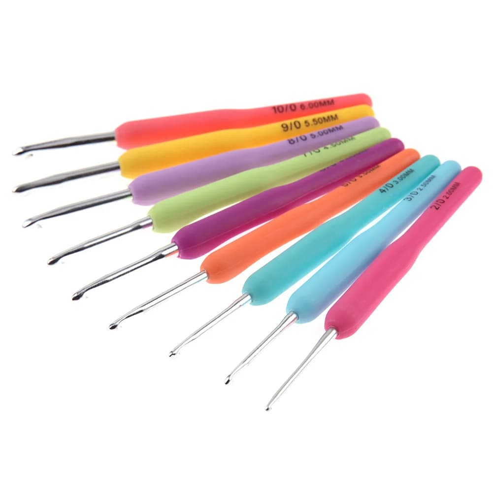 Colorful crochet kit Knitting needles with soft silicone handle Padded sleeve Crochet Accessories for stitching yarn