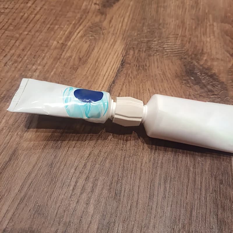 Adattatore di ricarica per dentifricio in plastica da 2 pezzi Convertitore per tubo per spazzolino Fibbia di ricambio Viaggio Picnic Accessori pratici per il bagno