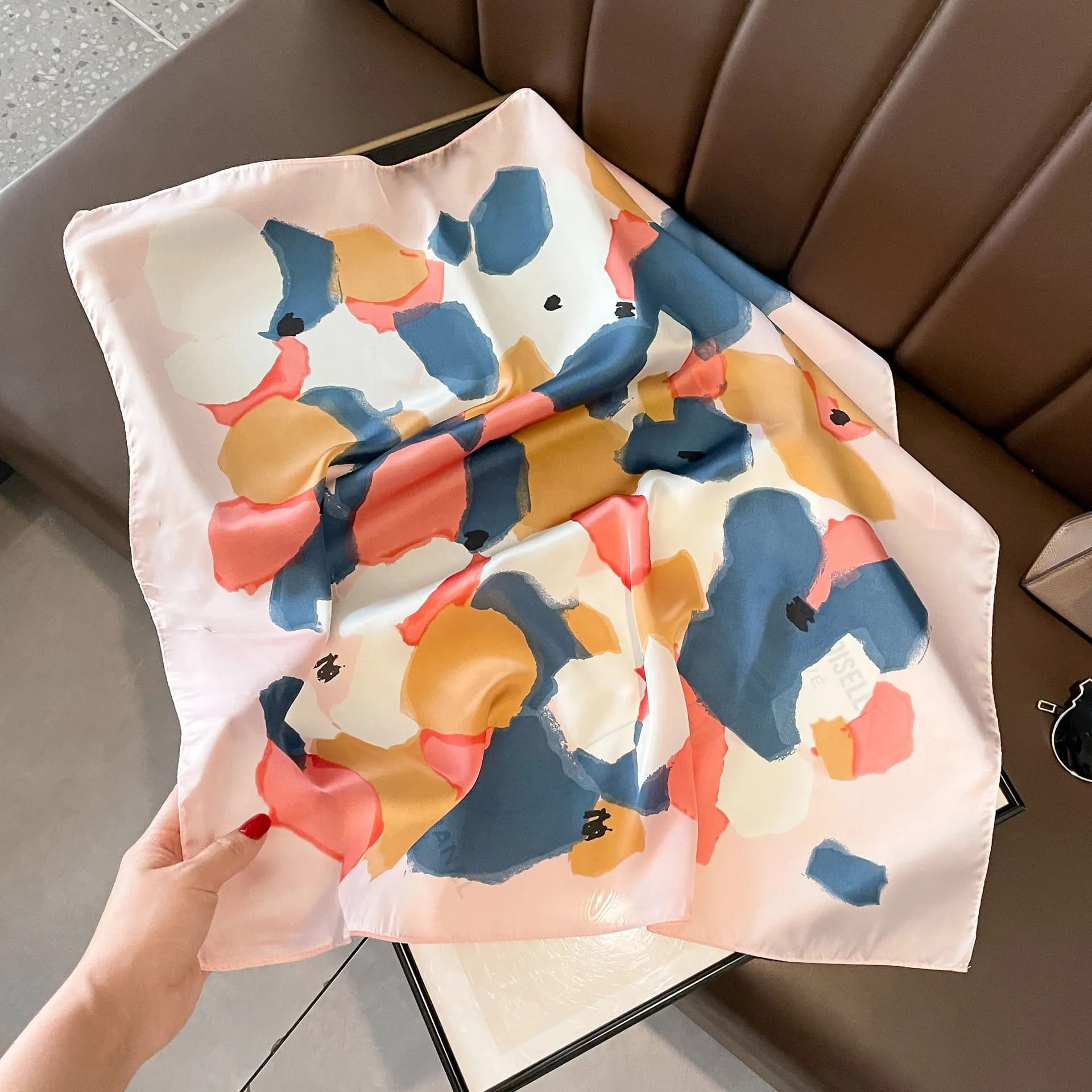 Women's Luxury Silk Square Scarf 2024 Print Satin Neck Handkerchief Spring Hair Scarf Echarpe Waist Scarf