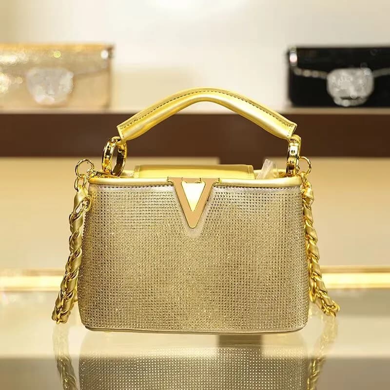 2025 Luxury Diamonds Large Capacity Women's Handbag Top Designer Crystal Fashion Banquet Bag New Shoulder Ladies Crossbody Bag