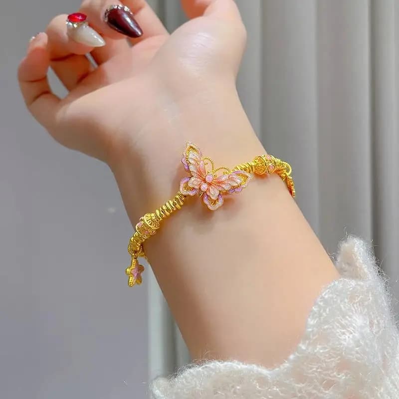 Luxurious Gold Butterfly Bracelet for Women Fashionable Jewelry Gift Idea