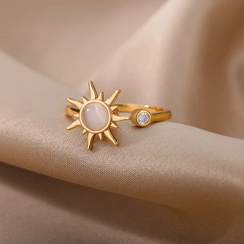 Anello Antistress e Antiansia per Donne, in Acciaio Inossidabile con Ciondolo a Sole, Anello Girevole Antistress, Gioiello alla Moda 2022, Regalo di Compleanno