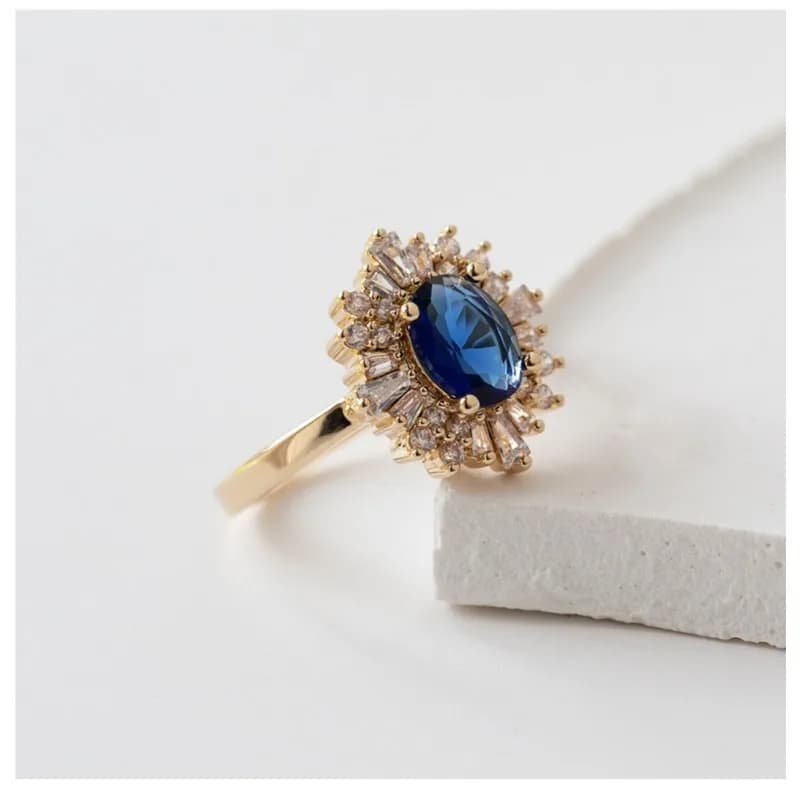 Vendita calda squisito taglio ovale zircone anello di diamanti moda atmosferica fiore di zaffiro anello di lusso