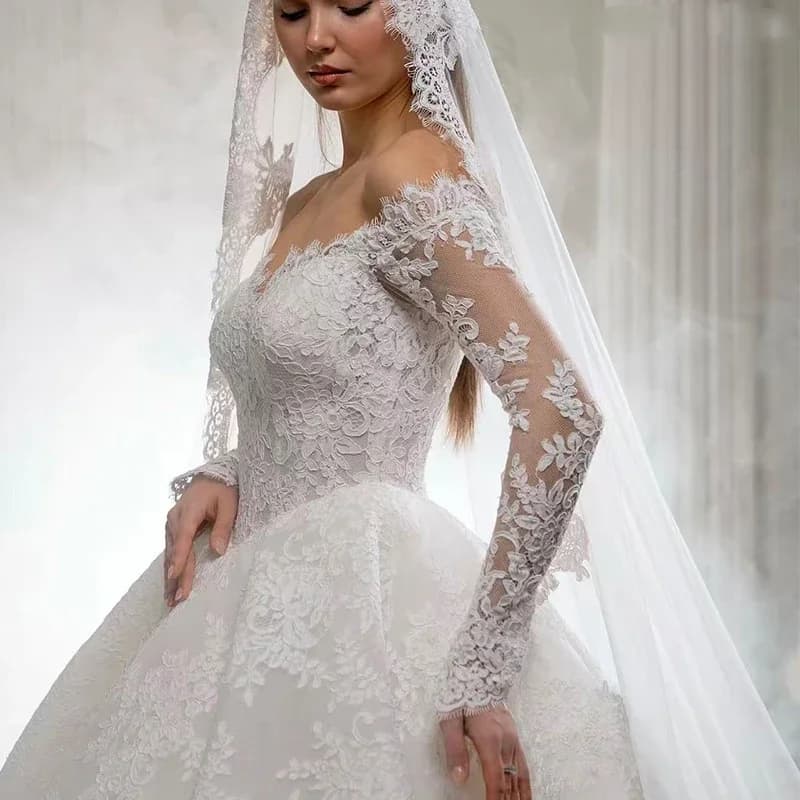 Abiti da sposa eleganti con ricami in pizzo, abito da principessa a maniche lunghe con scollo a O, laccetti e cordoncini, vestiti da sposa.