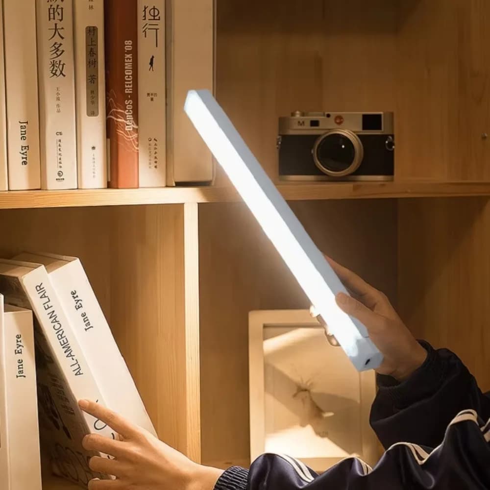 Luce LED magnetica da incasso sotto il mobile, ricaricabile tramite USB, 3 colori dimmerabili, luce notturna per armadio e camera da letto