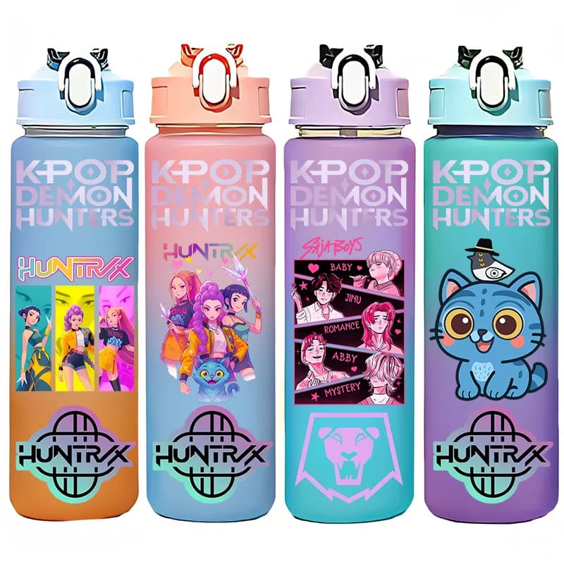 Borraccia K-Pop da 750 ml: Bottiglia d'acqua in plastica con colore sfumato, idea regalo di tendenza