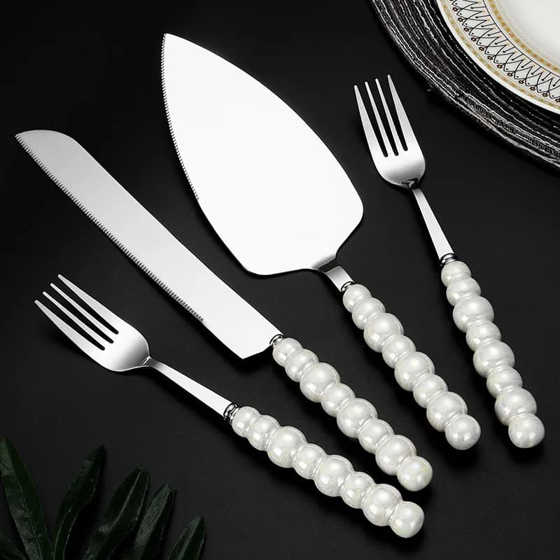 Set di coltelli e spatole per torta con manico in ceramica perlata creativa, affettatrice per formaggio in acciaio inossidabile, coltello per pizza, forchetta da dessert