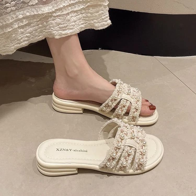 Pantofole da spiaggia all'aperto alla moda estiva Sandali piatti piatti e leggeri in un unico pezzo Punta quadrata Comode pantofole da donna casual