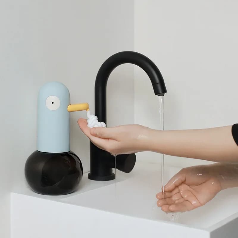 Sensore di lavaggio del telefono in schiuma per lavaggio a mano Dispenser di sapone in schiuma con rilevamento automatico intelligente Lavaggio del telefono a bolle induttive