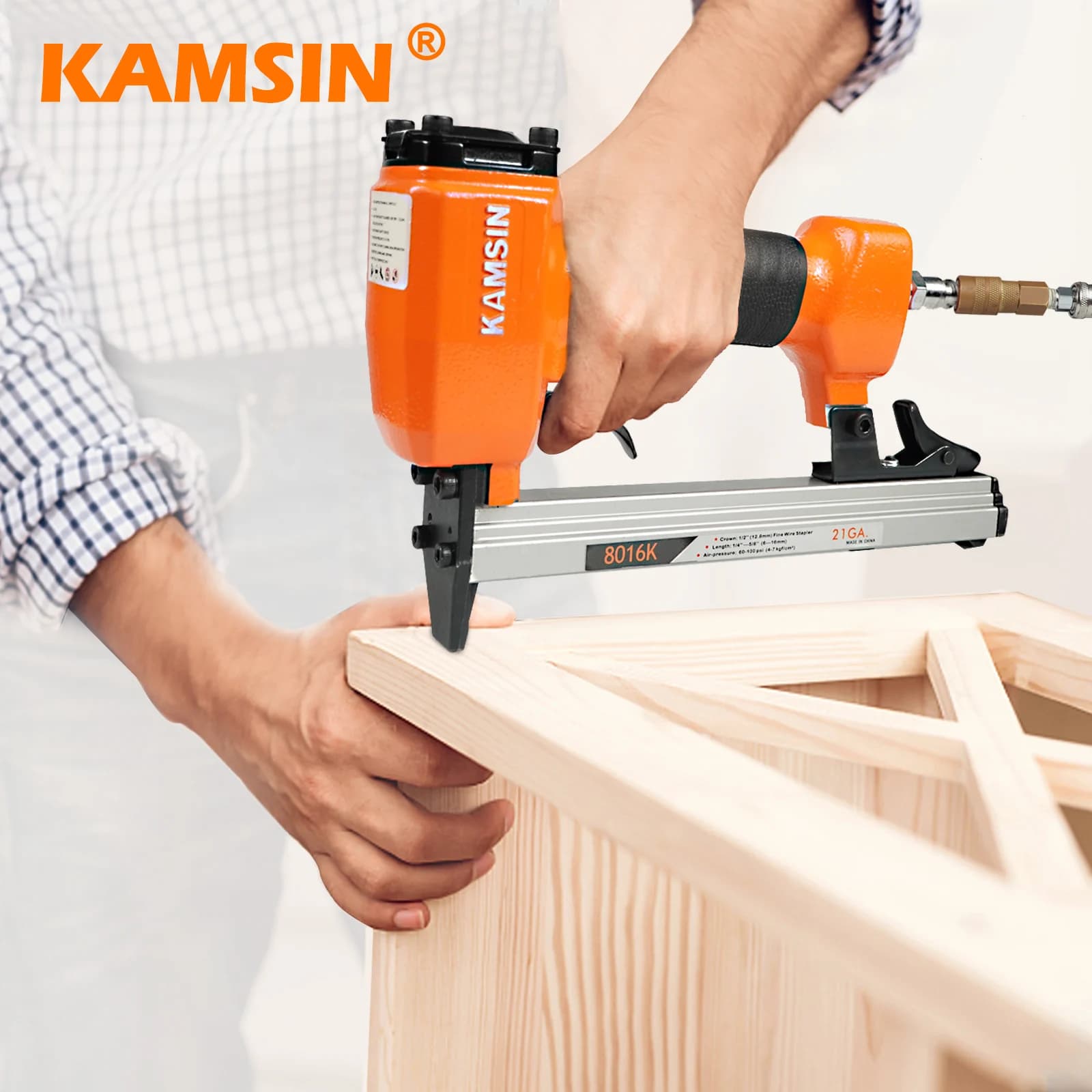 KAMSIN 8016K 21GA Graffettatrice Pneumatica per Tappezzeria, Piccola Pistola Graffettatrice ad Aria per Divani, Porte, Finestre, Lavorazione del Legno