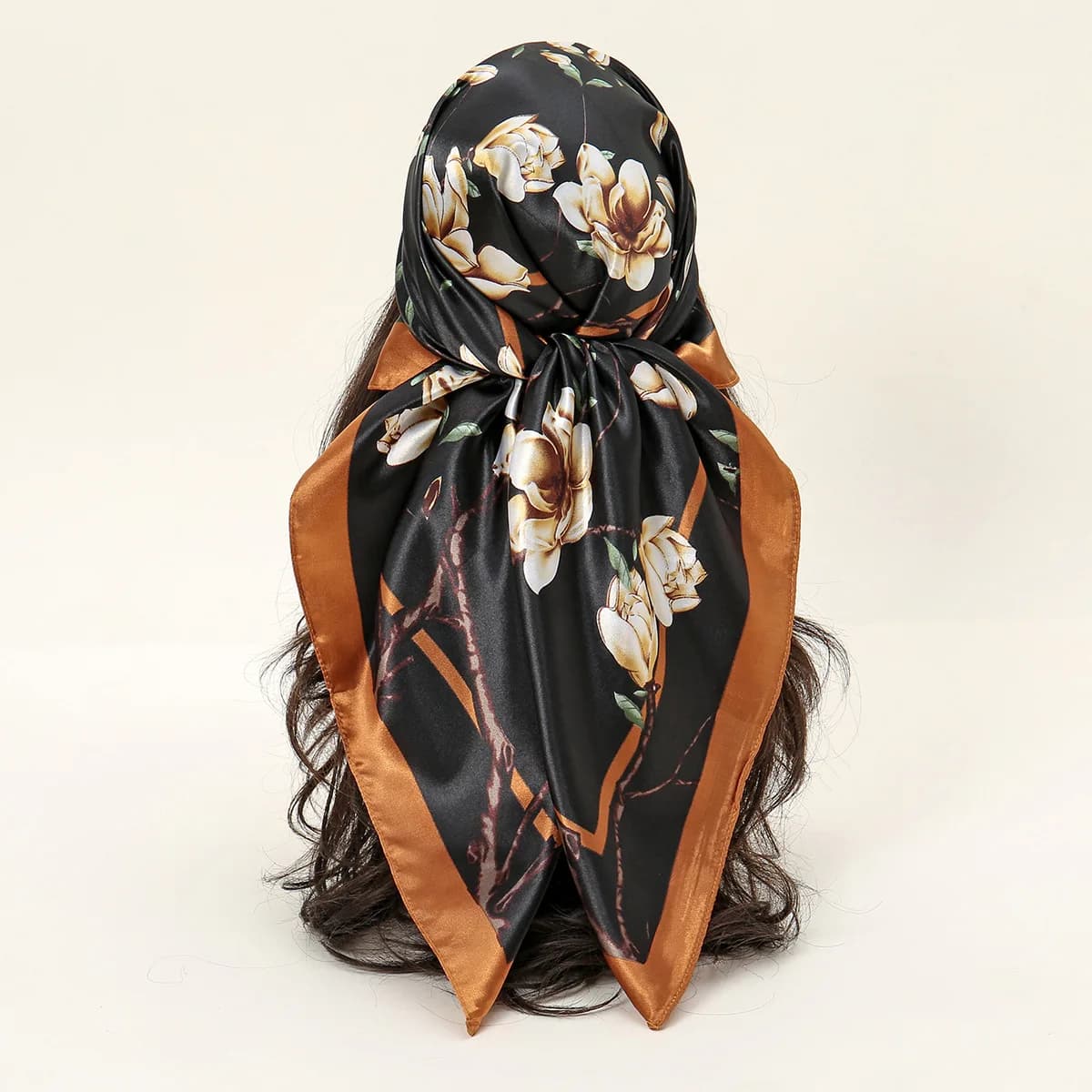 Romantic Square Scarf with Flowers for Mother's Day, Silk Scarf Silk Effect, Solar Protective Travel Scarf, Versatile and Elegant