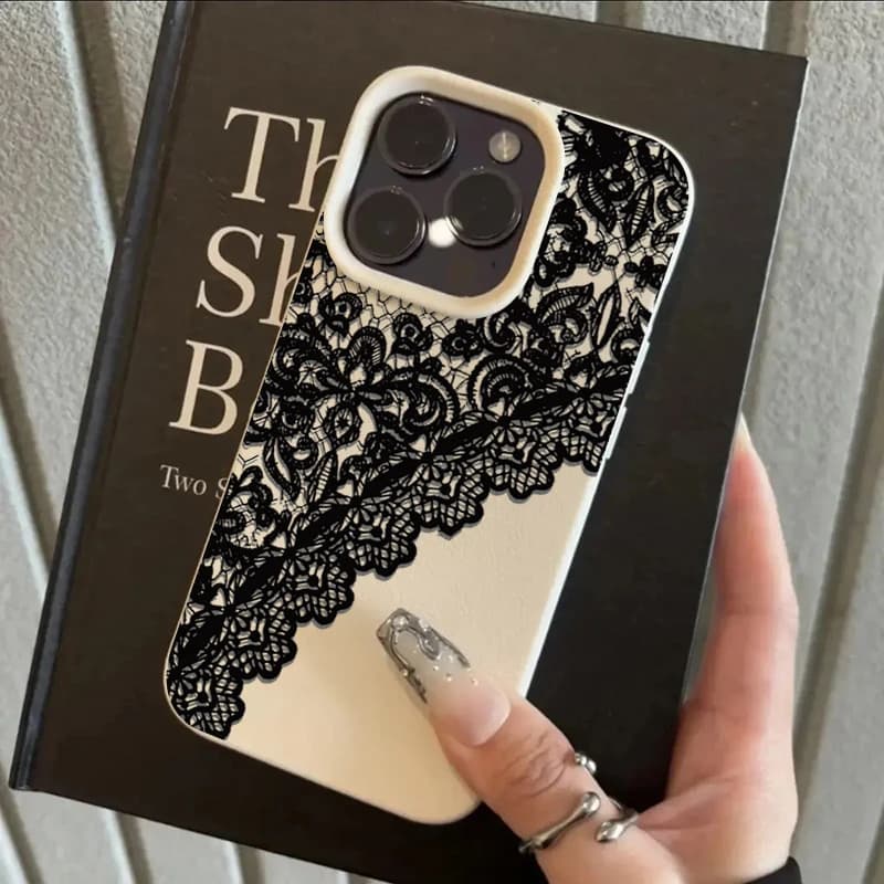 Custodia Nera in Pizzo Antiurto per iPhone 17 Pro Max, 17 Air, 15, 14, 13, 12, 11, XS, XR, X, XS Max, 16 Plus - Cover Morbida