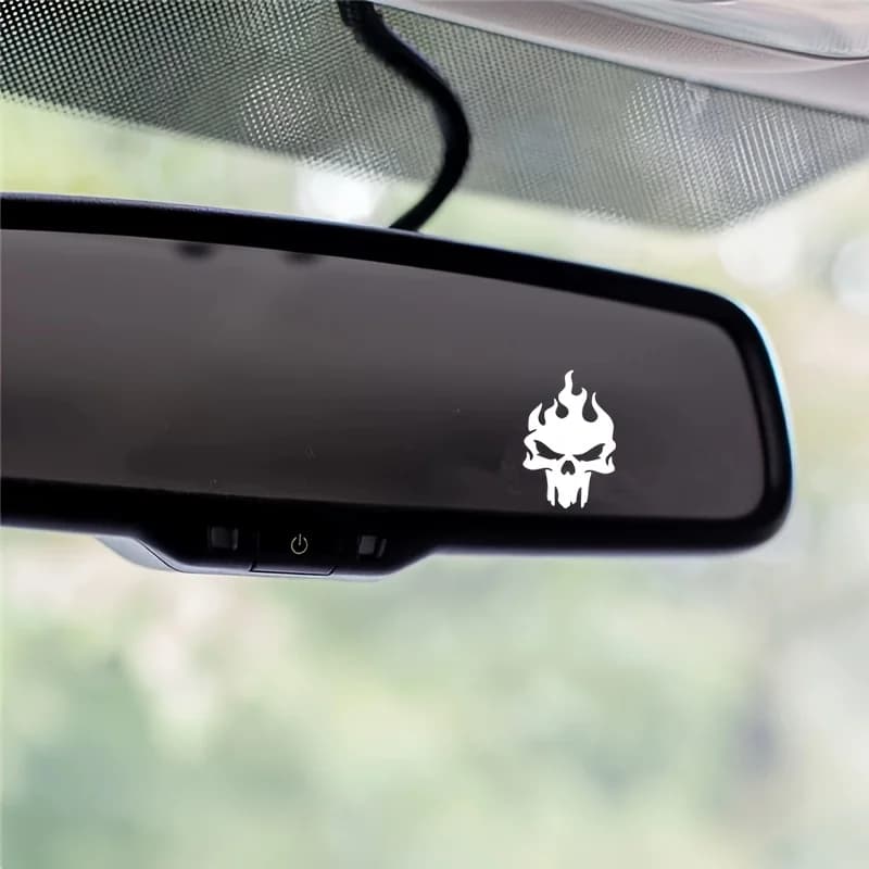 2 PCS/SET Black White Flame Skull Stickers Waterproof Vinyl Decals for Car Motorcycle Helmet Decor