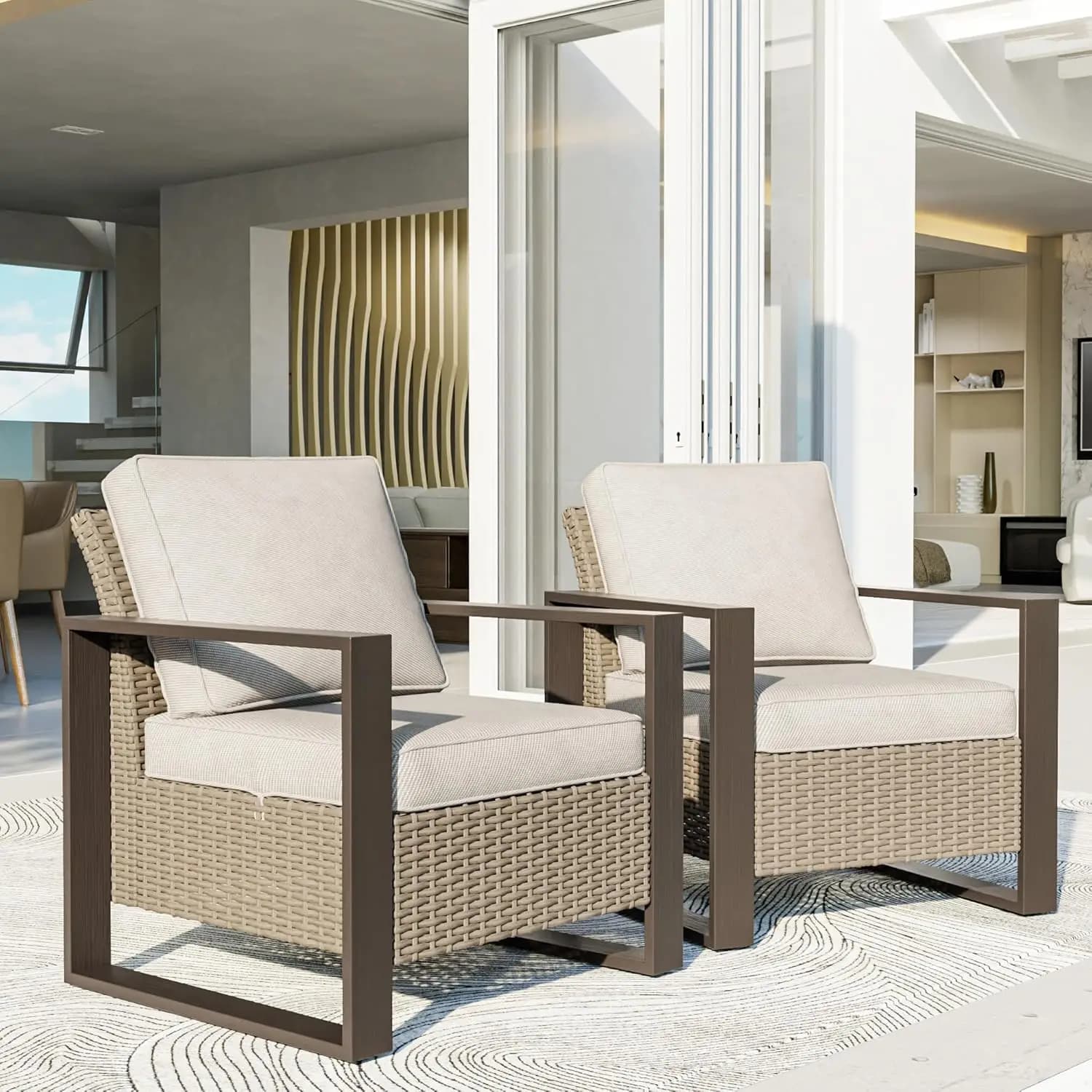 Set di 2 Sedie da Patio in Vimini con Seduta Profonda, Telaio in Metallo, Cuscini Spessi, per Terrazza, Portico, Giardino, Beige, 2 Pezzi, Personalizzabile