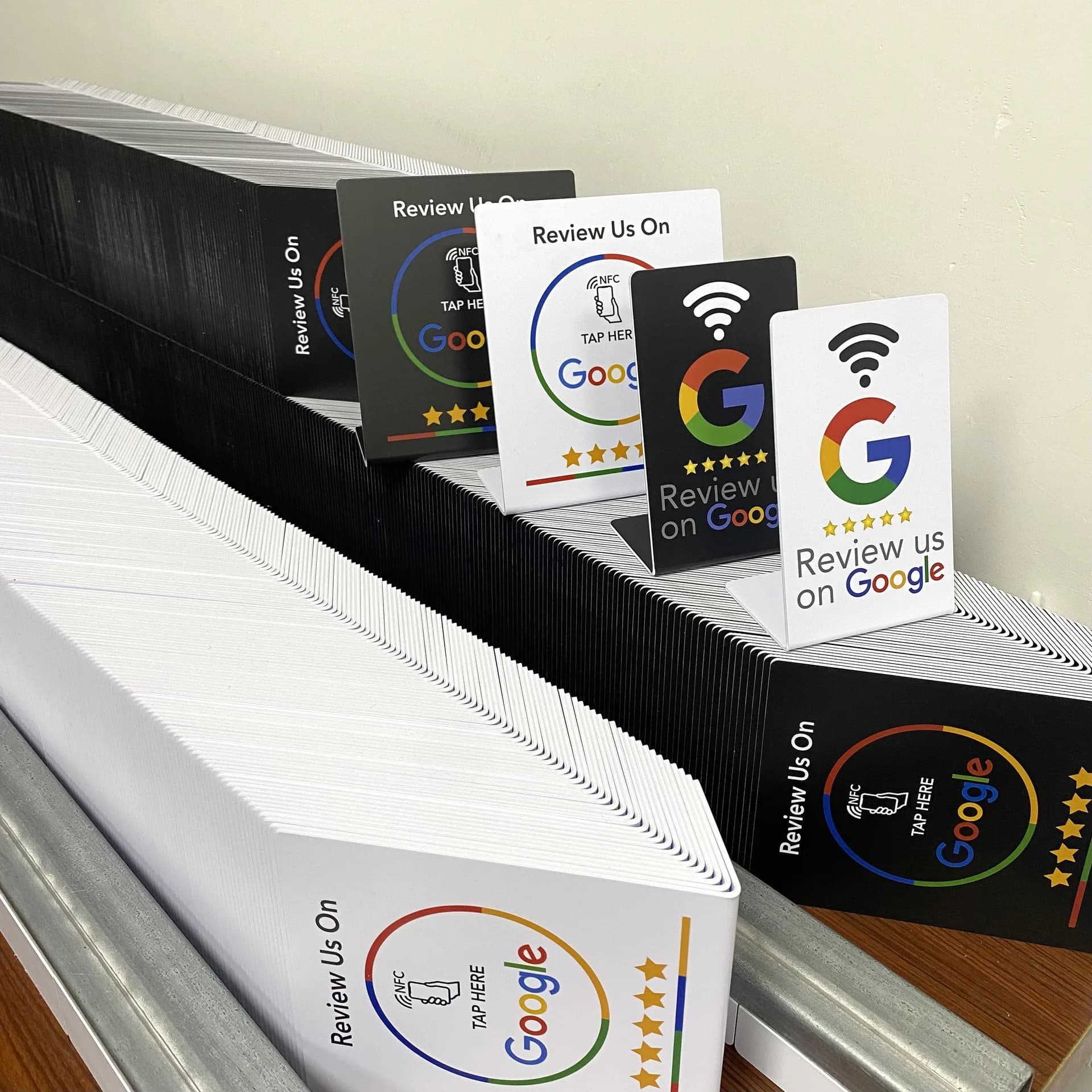 5YOA NFC Card Google Review Station 13.56Mhz programmabile, display NFC per recensioni Google, supporto da tavolo pieghevole per carte NFC, staffa di supporto per marchi