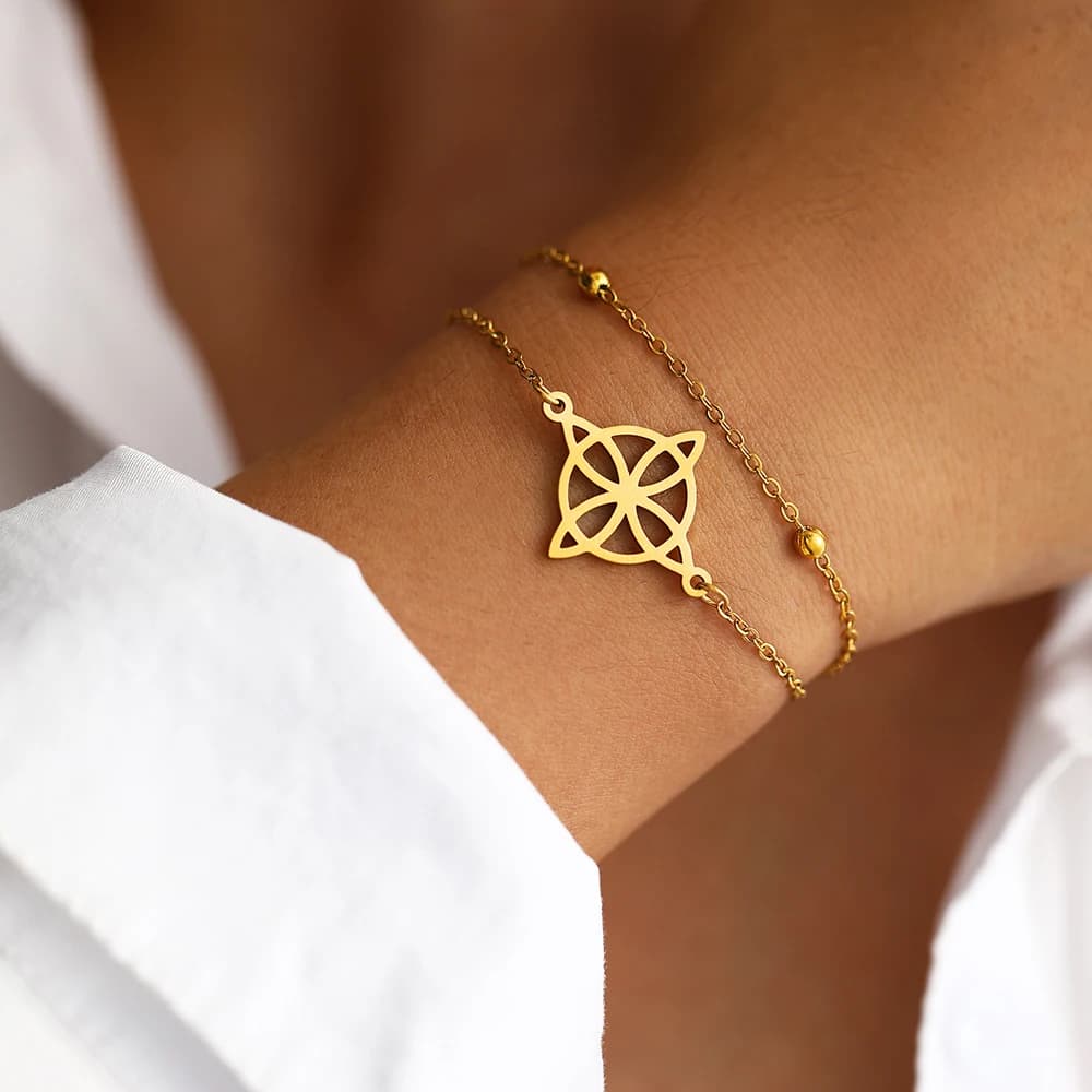 DGIDDK Bracciale a doppio strato con ciondolo a nodo celtico con croce in acciaio inossidabile Accessori dal design semplice, alla moda e unico da donna