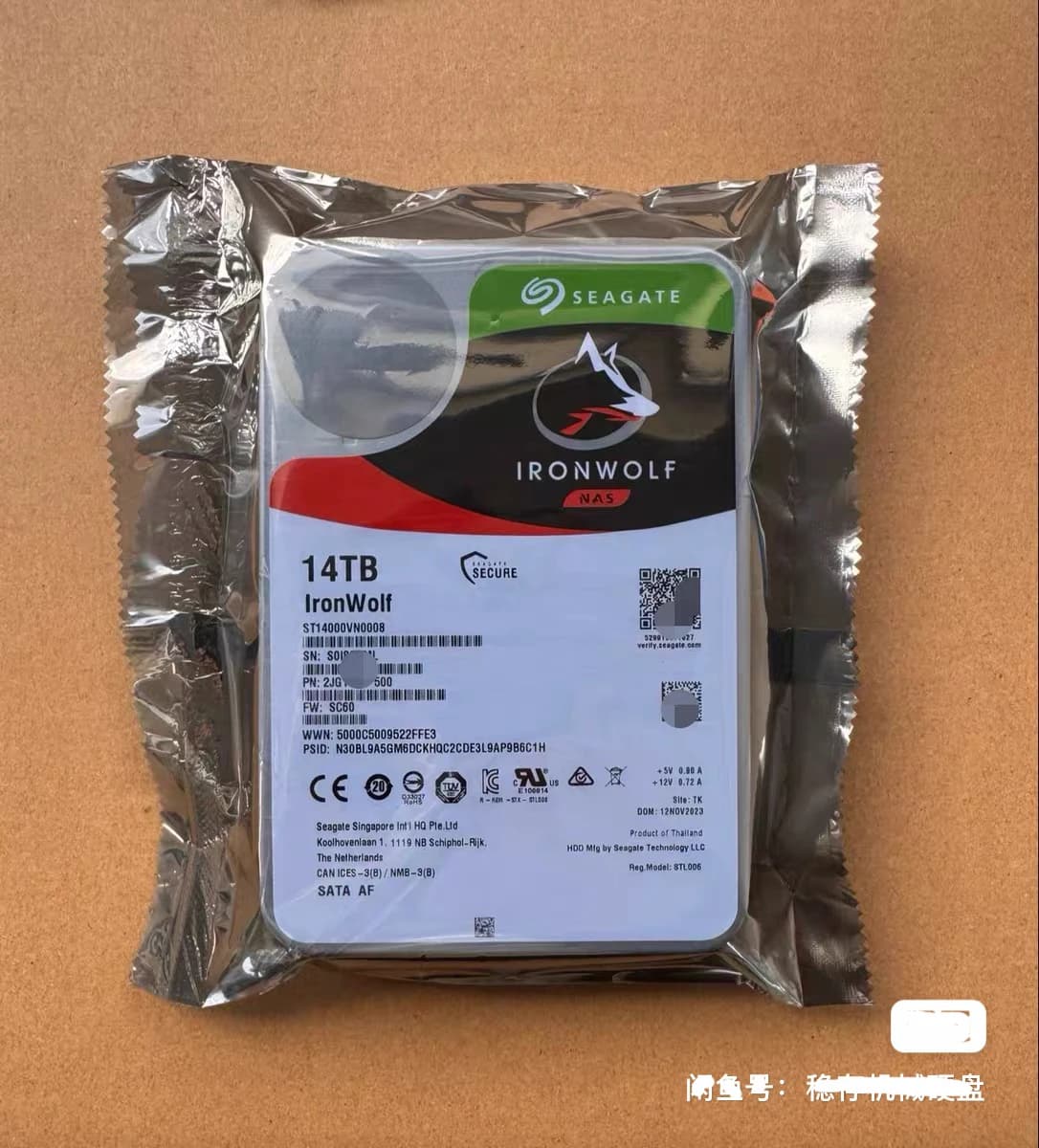 Disco rigido meccanico Seagate ST14000VN0008 serie IronWolf da 14TB CMR per archiviazione video