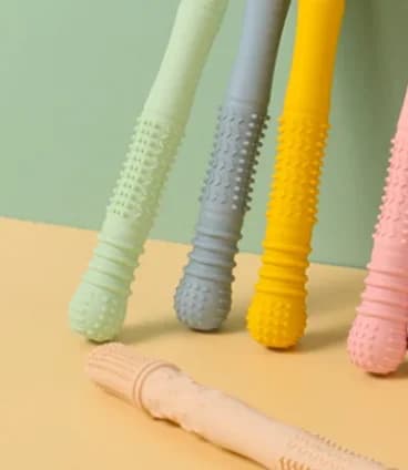 Massaggiagengive di paglia Giocattolo per bambini Bastone molare cavo in silicone morbido Tubo per dentizione neonato Regalo giocattolo molare