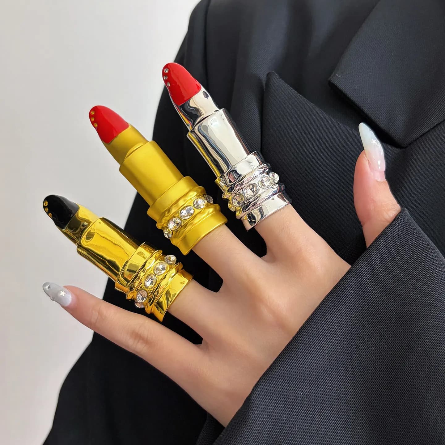Lipstick Design Finger Ring Rhinestone Inlaid Metal Wide Band Ring for Women Creative Club Party Accessory Gold Silver Plated