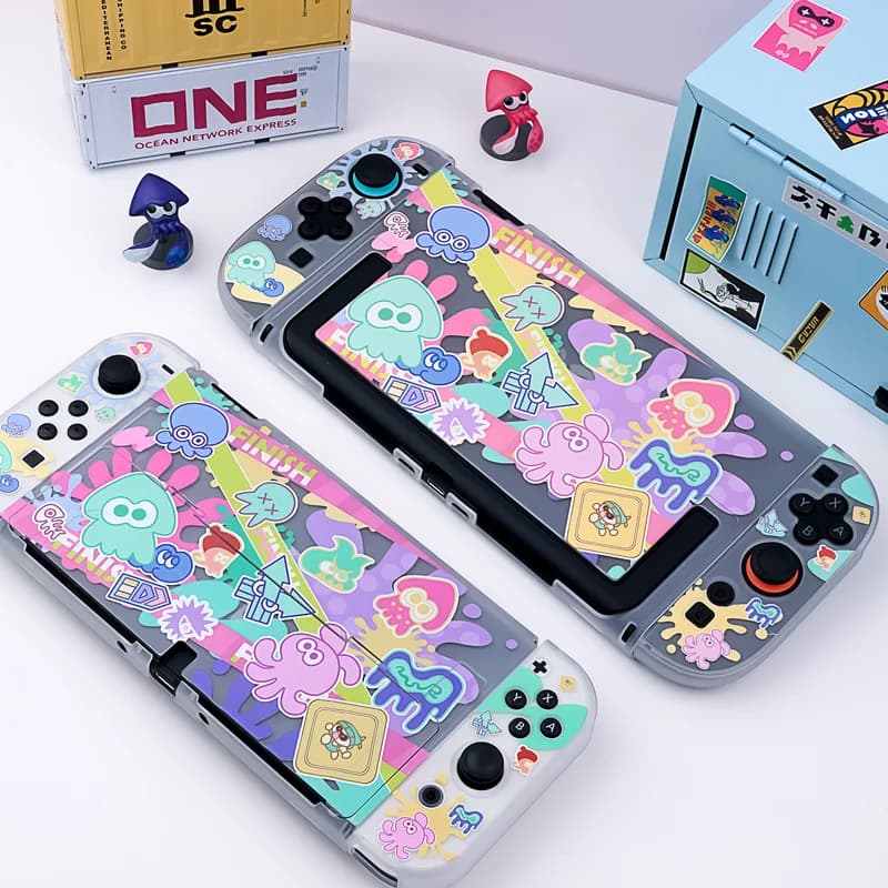 Custodia protettiva a tema Splatoon per Switch OLED/NS2 - Cover rigida dal design originale con cappucci per joystick, set di accessori da gioco