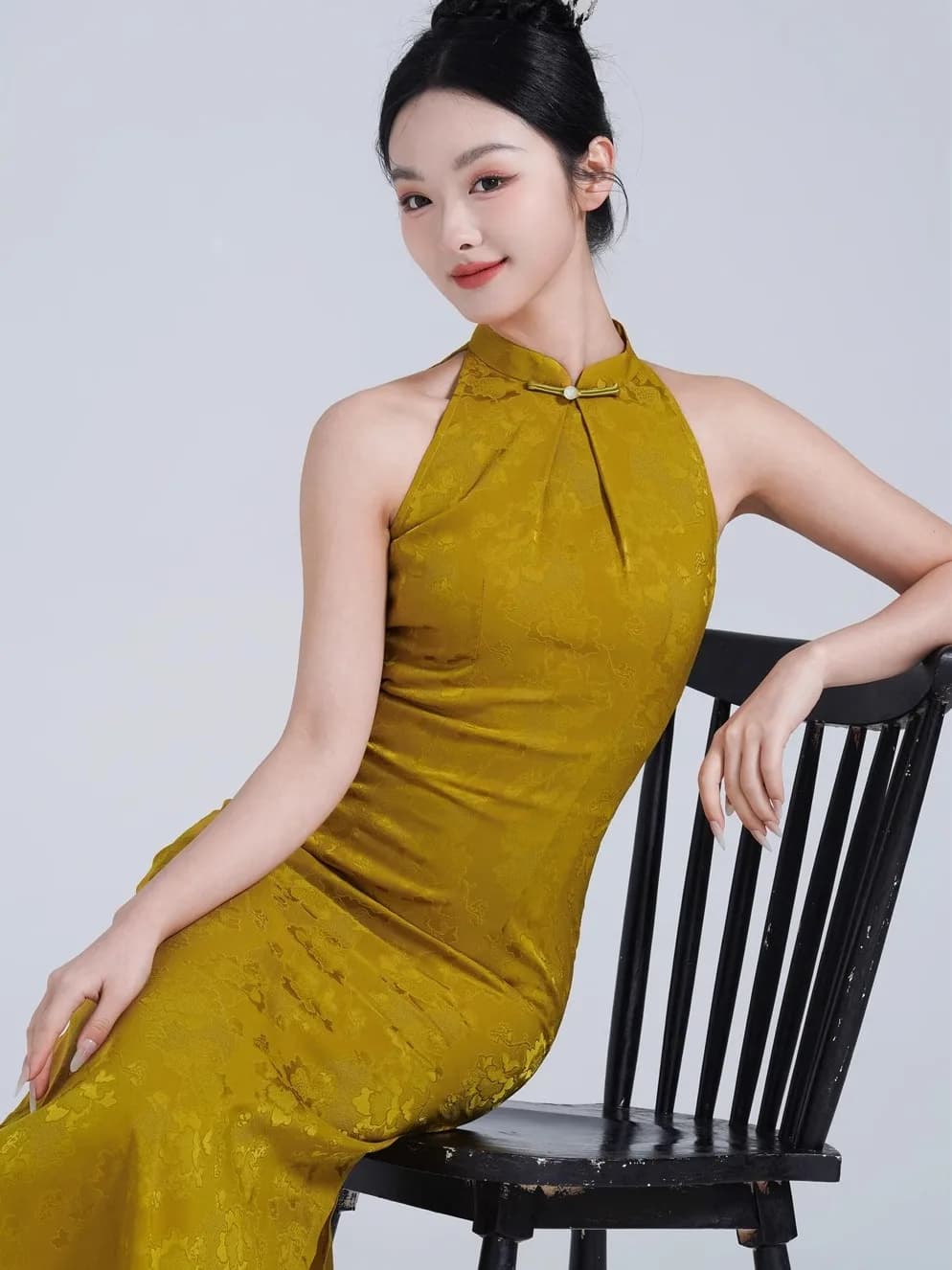 Neckline Long Dress Floral Embroidery Sleeveless Retro Style Chinese Nationalistic New 2025 Spring Summer Gown