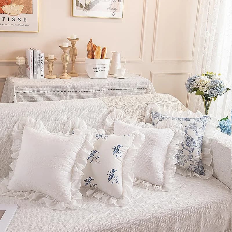 Fodere per cuscini pastorali francesi ricamate con bordo a balze bianco in cotone Princess Throw Pillow Case Bed Dining Room Chair Decoration