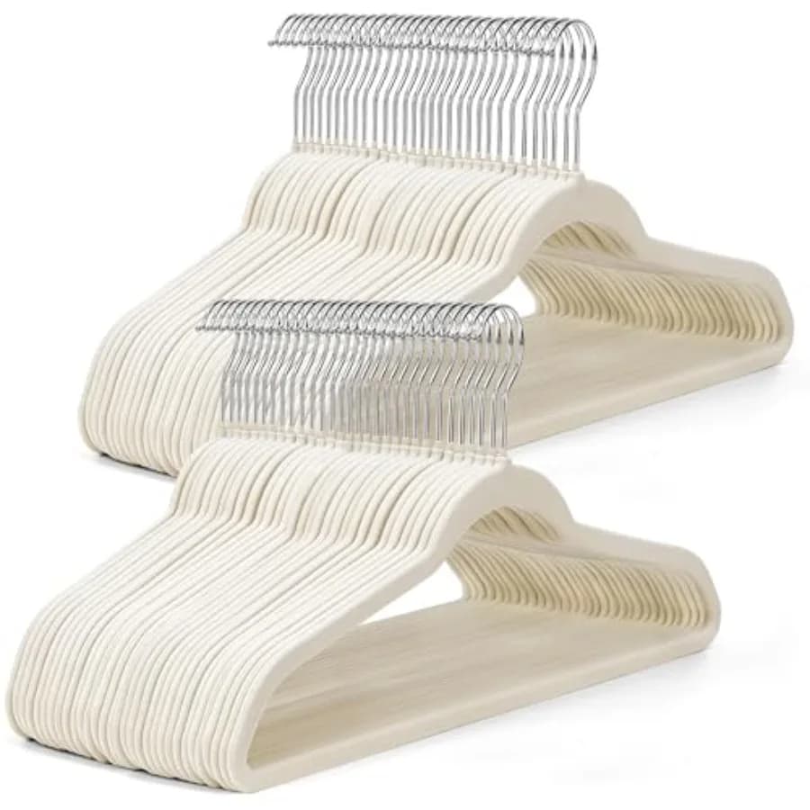 Appendiabiti in Velluto - Grucce Antiscivolo in Feltro, Essenziali per l'Armadio, Appendiabiti Premium Salvaspazio, Delicato sui Vestiti, Design Robusto per le Spalle