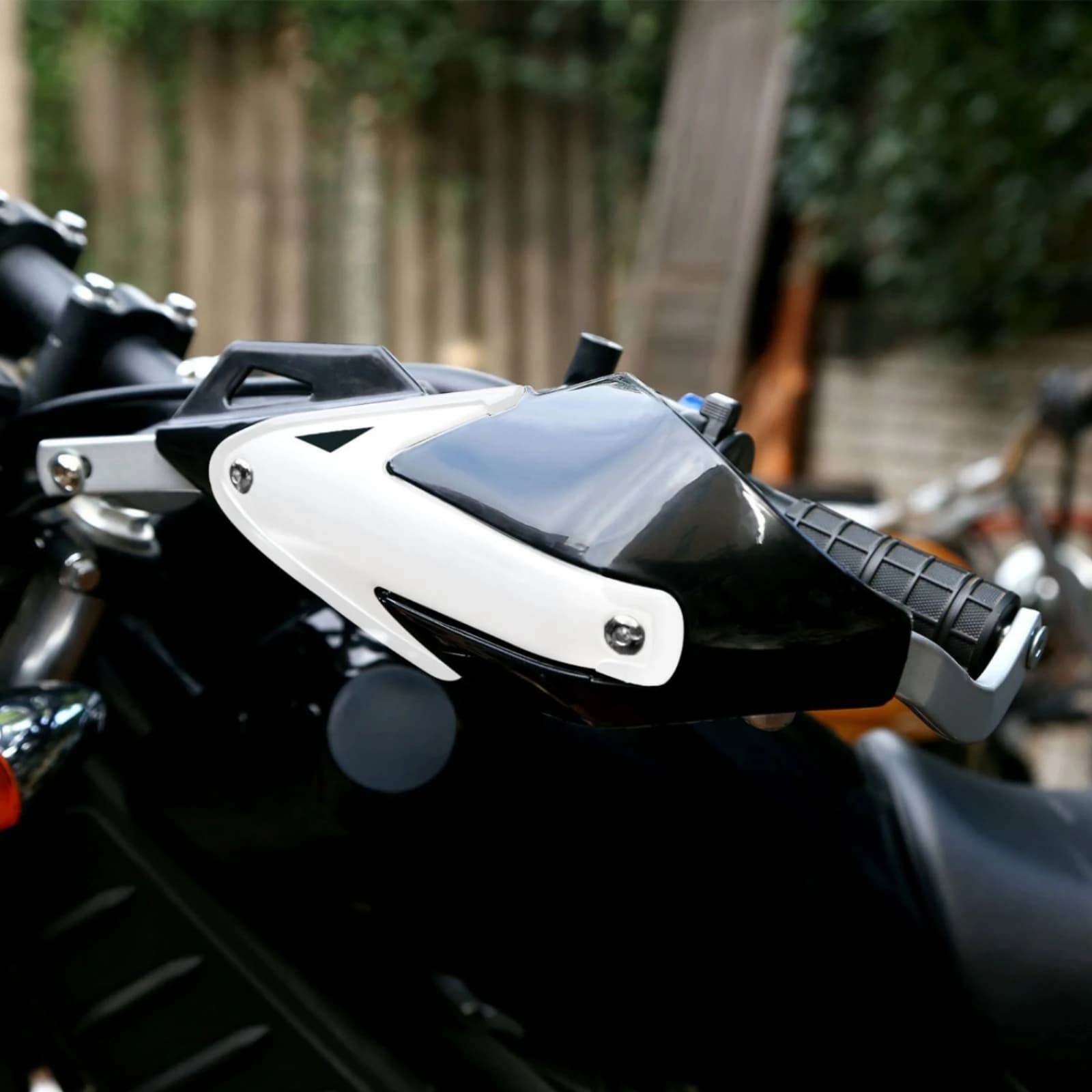 Off-Road Motorcycle Handguard Offroad Handlebar Handguard with Mounting Arm Motorcycle Handguards Plastic for Motocross Riders
