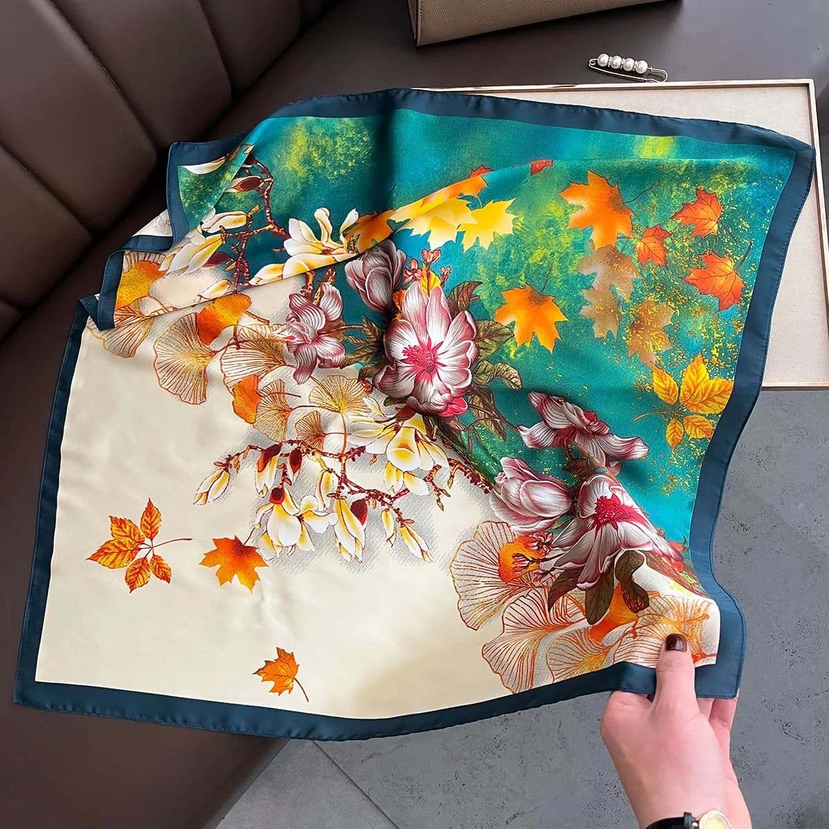 70*70 cm Stampa floreale Testa Sciarpa Donna Seta Piazza Testa Sciarpa Foulard Bandana Hijab Femminile Morbido Fazzoletto da collo Cravatta Scialle estivo