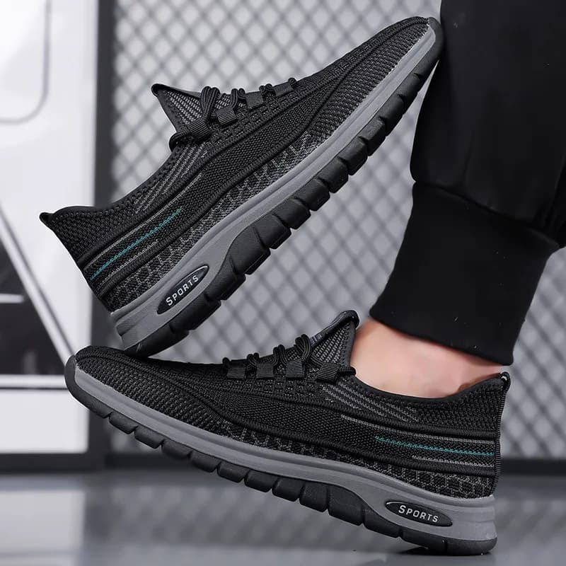 Nuove Scarpe Sportive da Uomo Primavera Estate 2026, Sneakers Casual in Rete Traspirante con Lacci, Design alla Moda in Tinta Unita