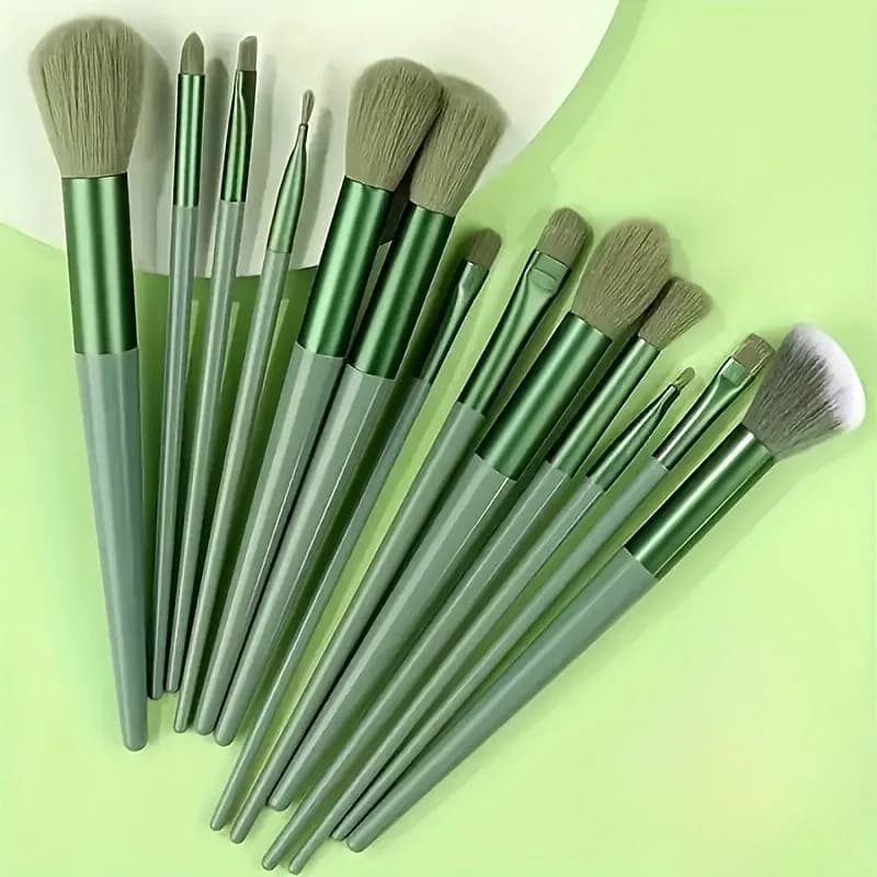 13-piece makeup brushes set – ultra soft brushes for foundation, fard and umbrella, perfect as a holiday gift