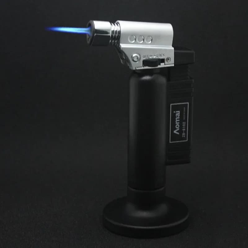 Torcia a Gas Butano ad Alta Potenza con Fiamma Blu Antivento, Accendino con Interruttore di Sicurezza per BBQ all'Aperto, Cucina e Sigari