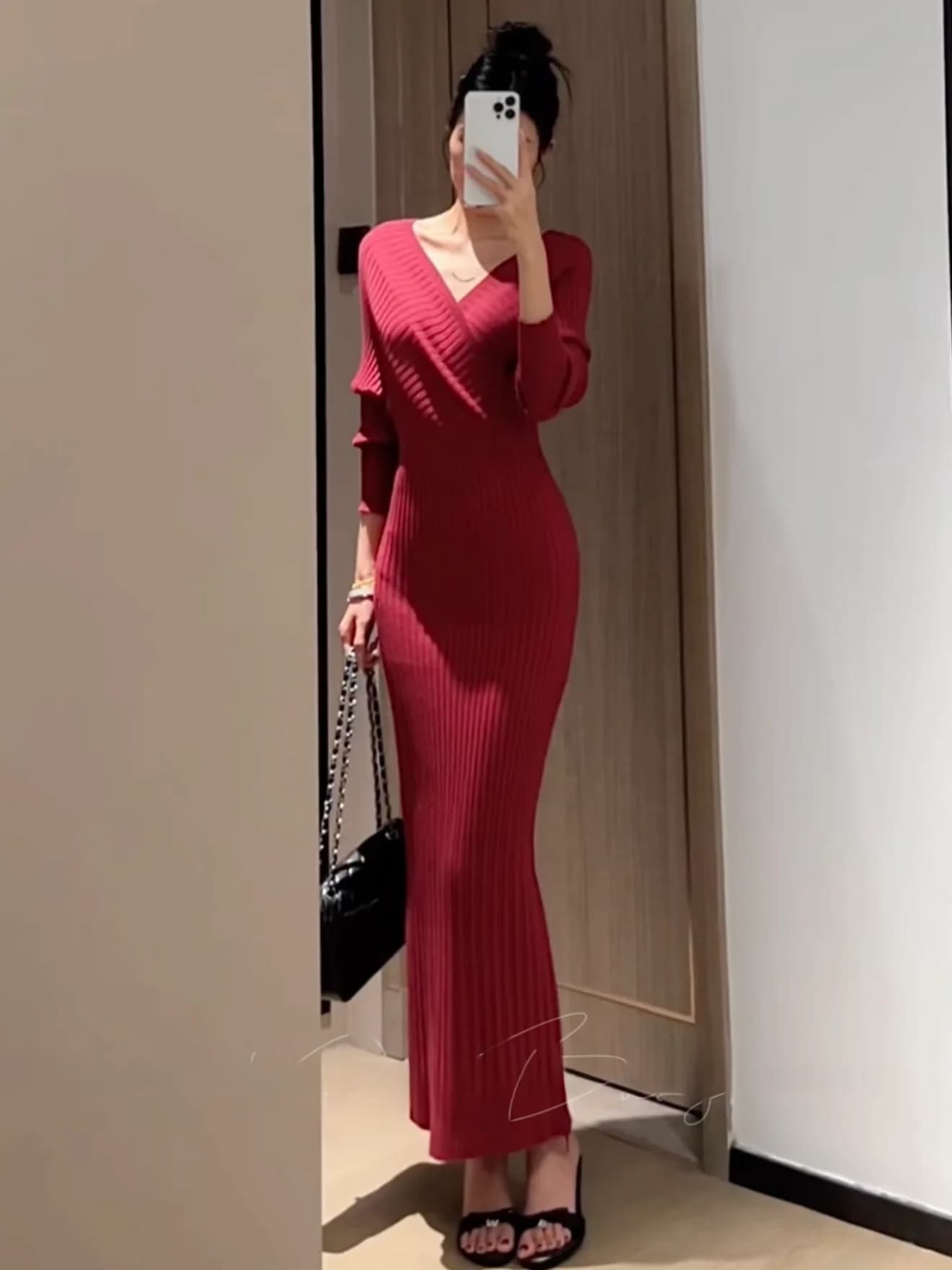 Nuovo Abito Lungo da Donna Autunno Inverno Monospalla Slim Fit con Scollo a V e Maniche Lunghe, Stile Elegante e Delicato, Modello Avvolgente