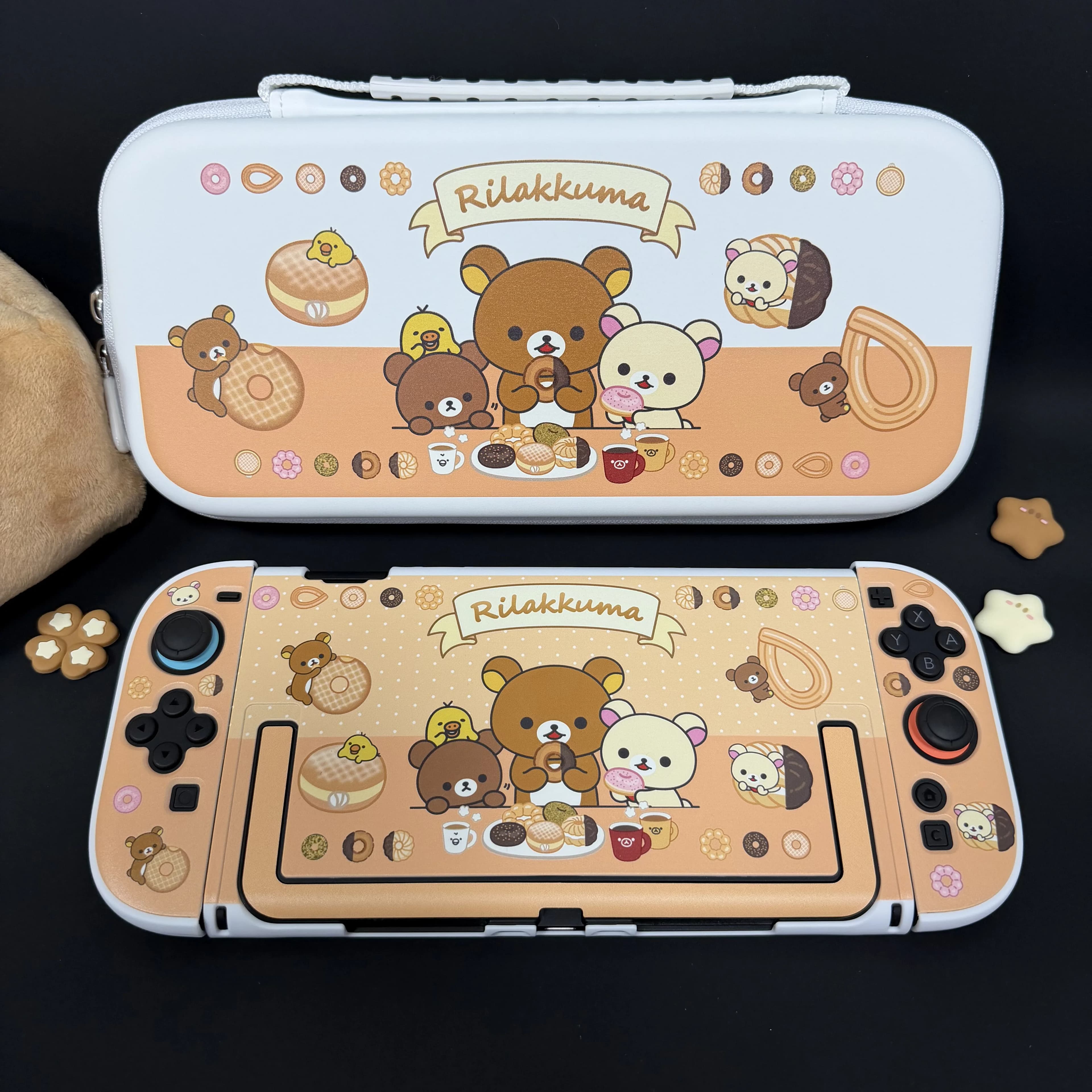 Custodia Protettiva Rilakkuma per Nintendo Switch, Tipo Divisibile, Design Originale con Motivo Rilakkuma per Console NS e Joy-Con