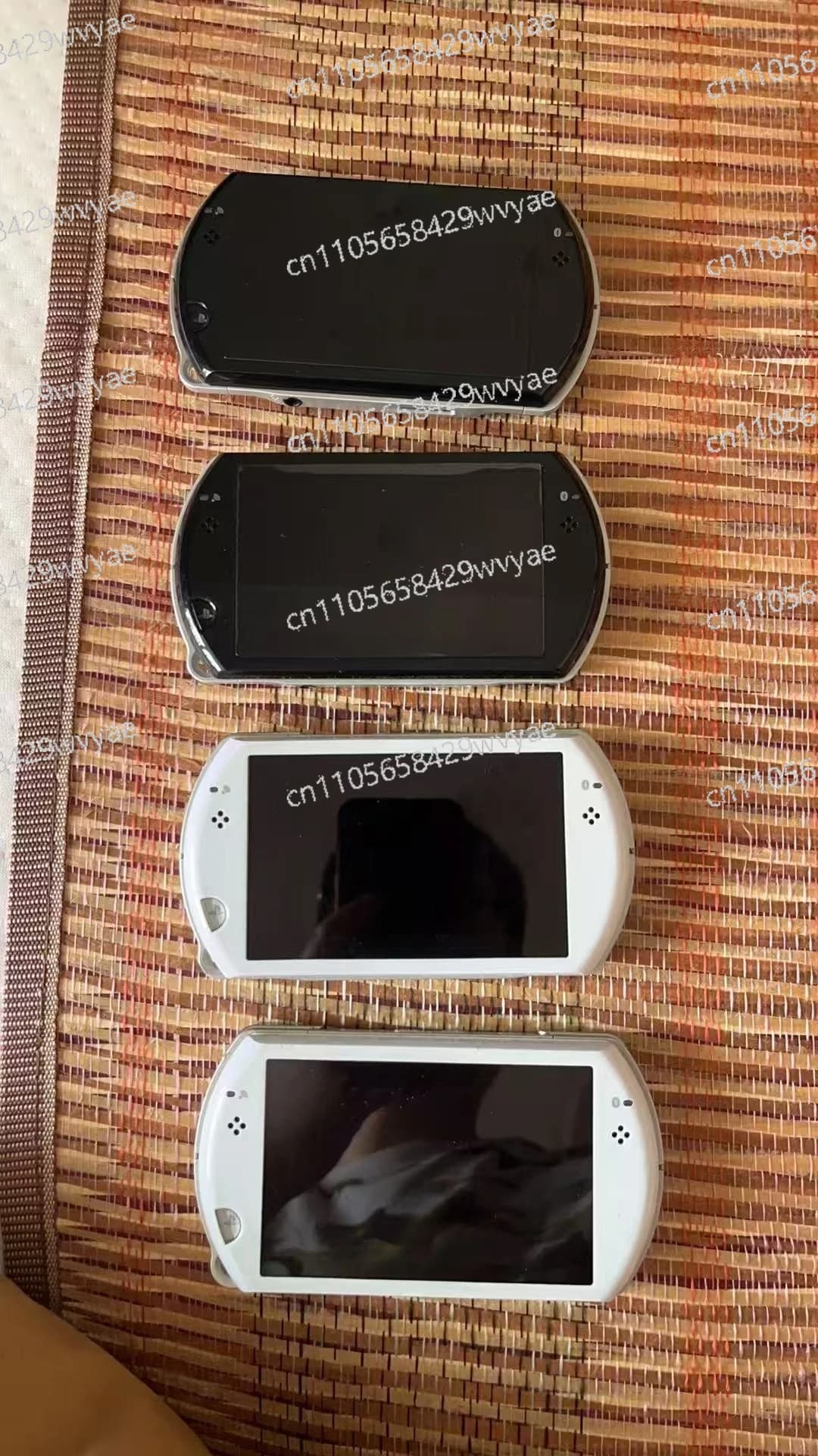 Console di Gioco Portatile PSP GO 2022 Bianca e Nera Usata - Condizioni 100% Originali