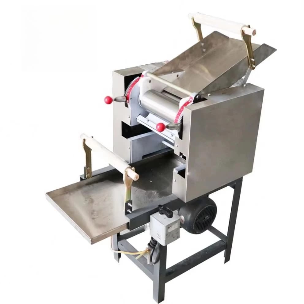 Mini pressa per noodle di vendita calda che produce macchine elettriche per noodle e pasta prodotte in Cina