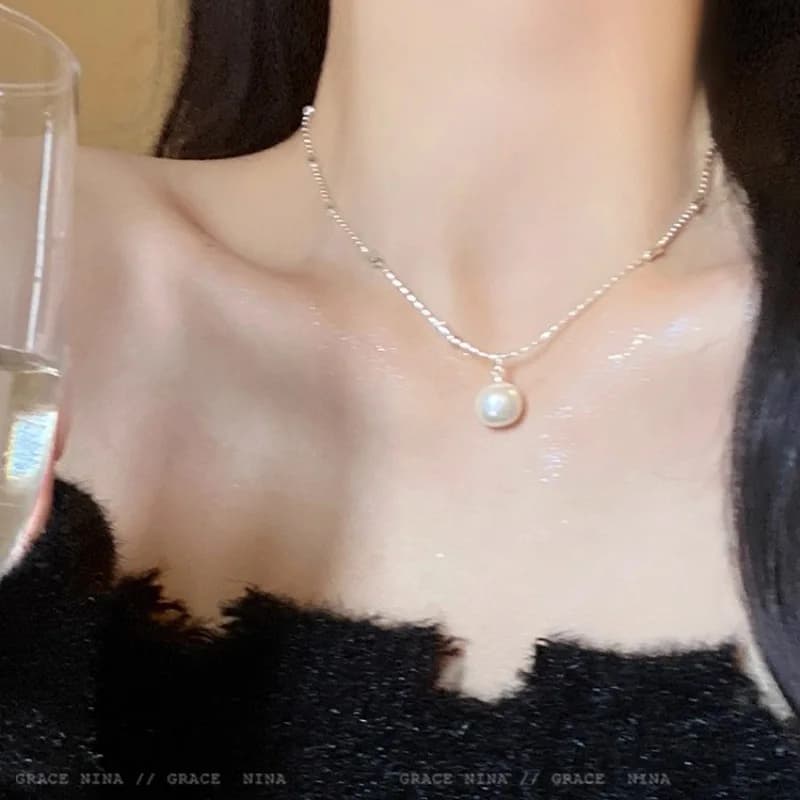 Autumn Landscape ~ Baroque Pearl Necklace for Women, Minimalist Premium Clavicle Chain, 2026 New Hot-Selling Sweater Chain