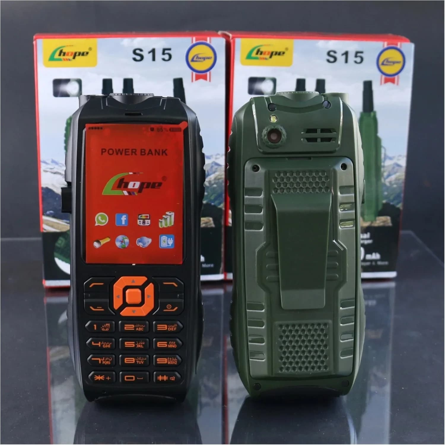 Telefono esterno con tripla scheda SIM Altoparlante Standby lungo SOS Quadrante di emergenza Robusto telefono cellulare economico con Power Bank economico