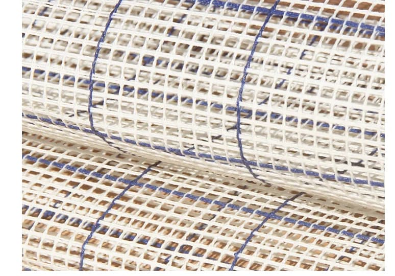 Tessuto ricamato a rete lavorato a maglia fai-da-te Tappeto di lana Segmento di arazzo ricamato Produttore di tessuti a rete con uncinetto ricamato