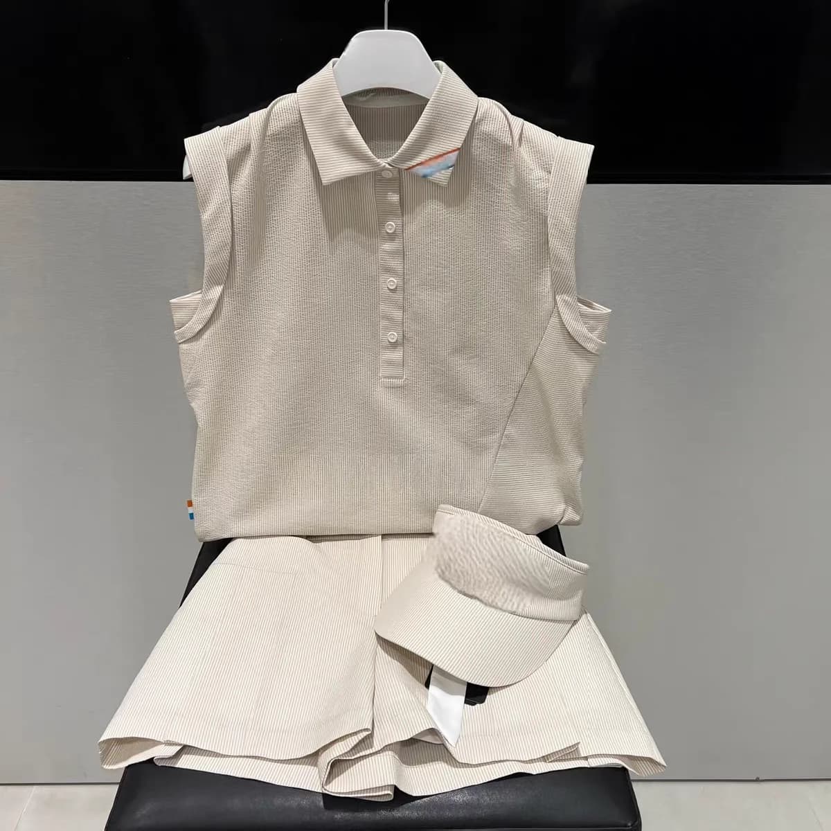 Women's Golf Sportswear Set Casual Sleeveless Neck Baseball Uniform Shorts High Quality Material Fashionable Korean Style