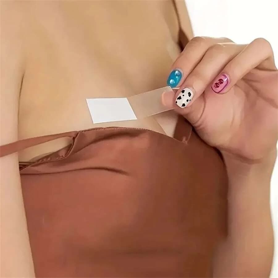 36 pieces of fashionable transparent two-sided tape for clothing and strong transparent adhesive body for all skin tones and fabrics