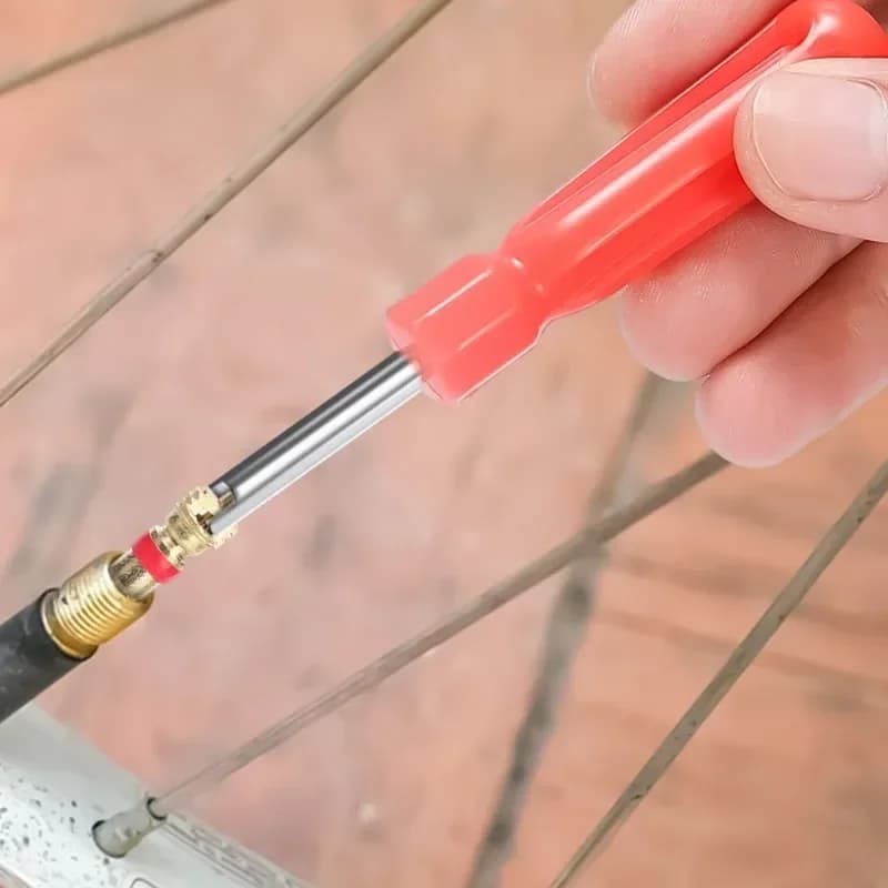 Nucleo della valvola in rame Nucleo della valvola della gomma della bici del motociclo dell'automobile Steli della valvola della gomma del vuoto americano/USA Accessori per auto della bicicletta per la rimozione del nucleo